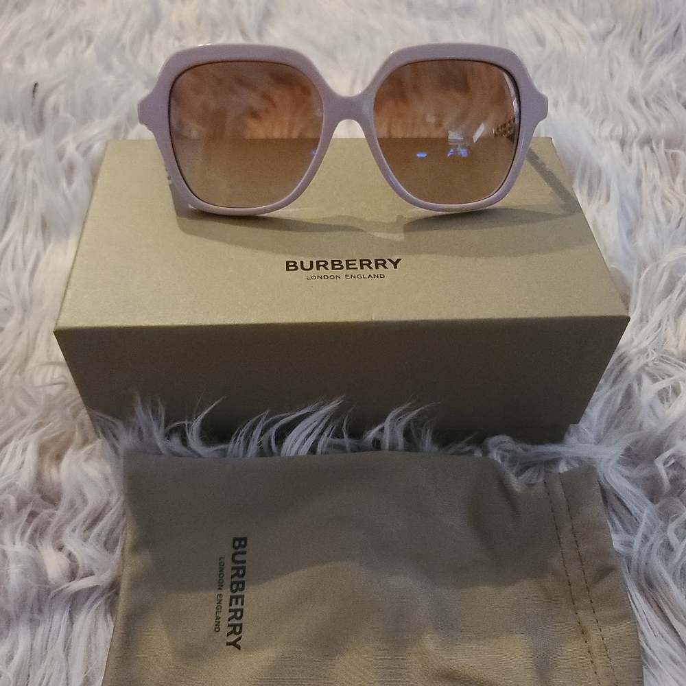 Burberry Sunglasses - Picture 3 of 6